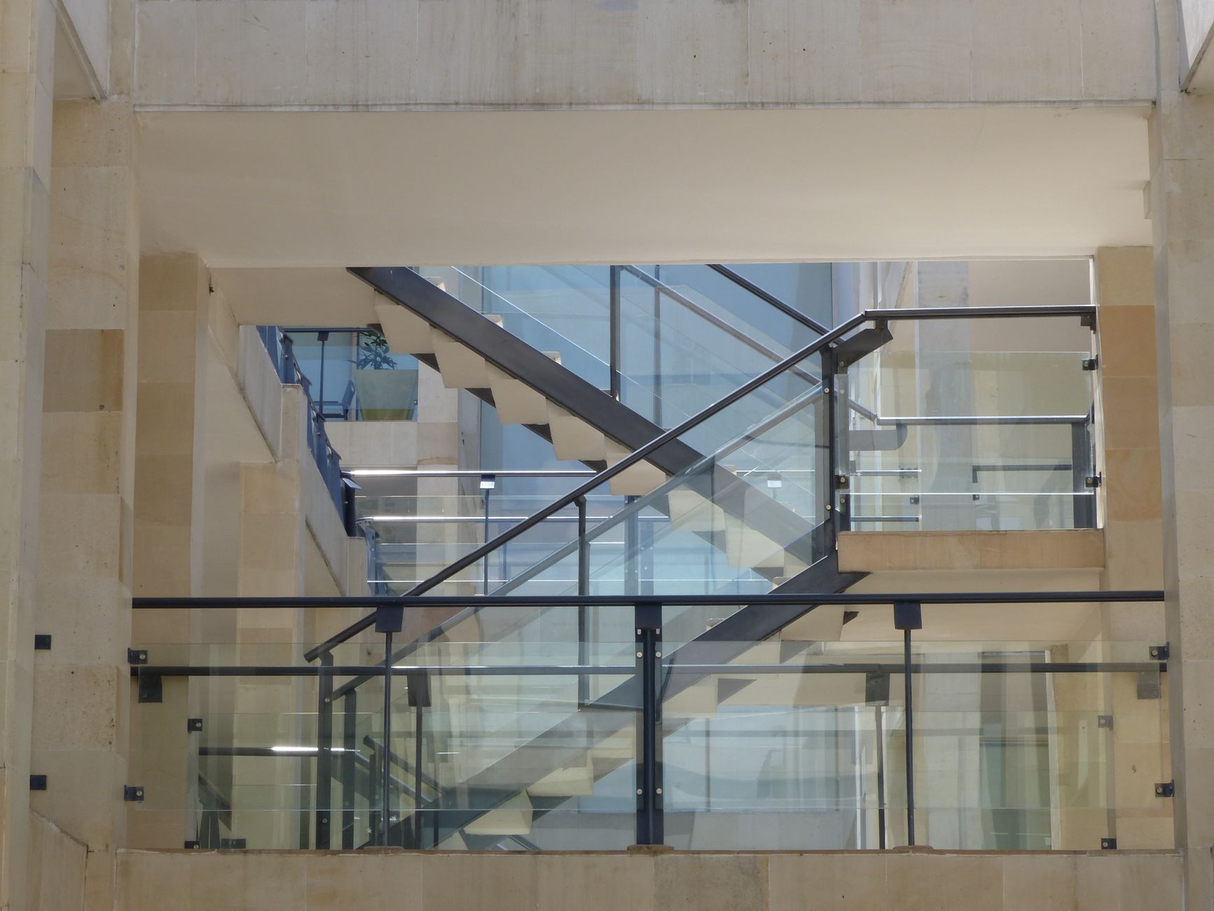 Détail escalier acier